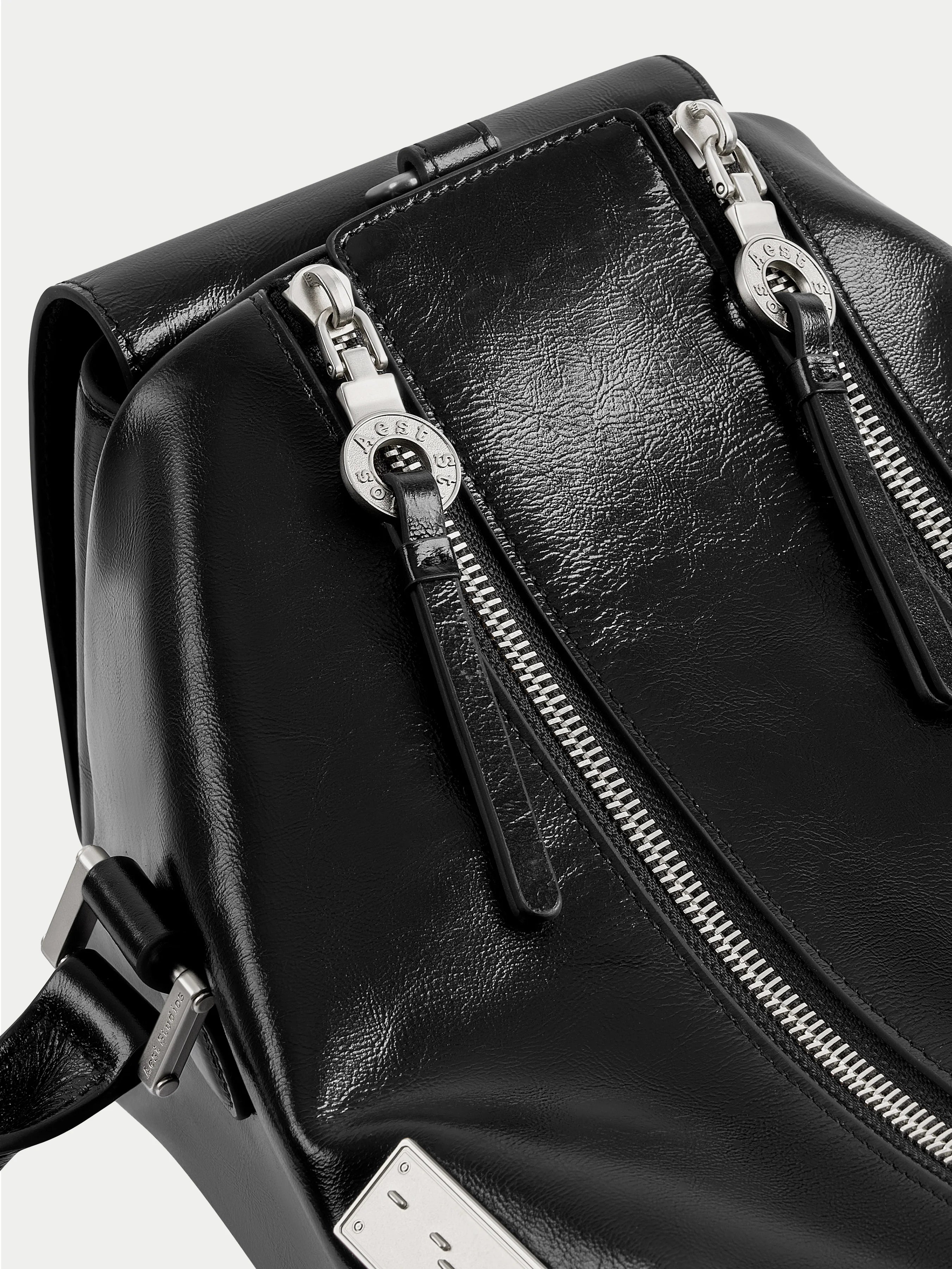 Capture Large Shoulder Bag