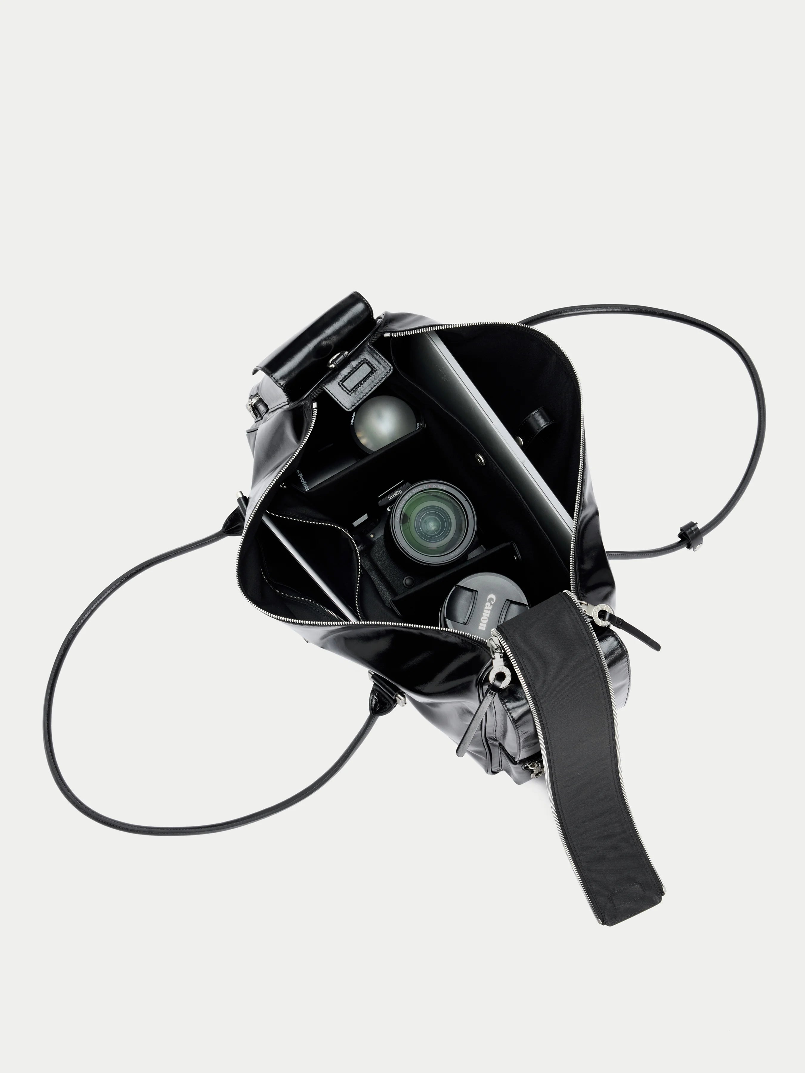 Capture Super Tote Bag