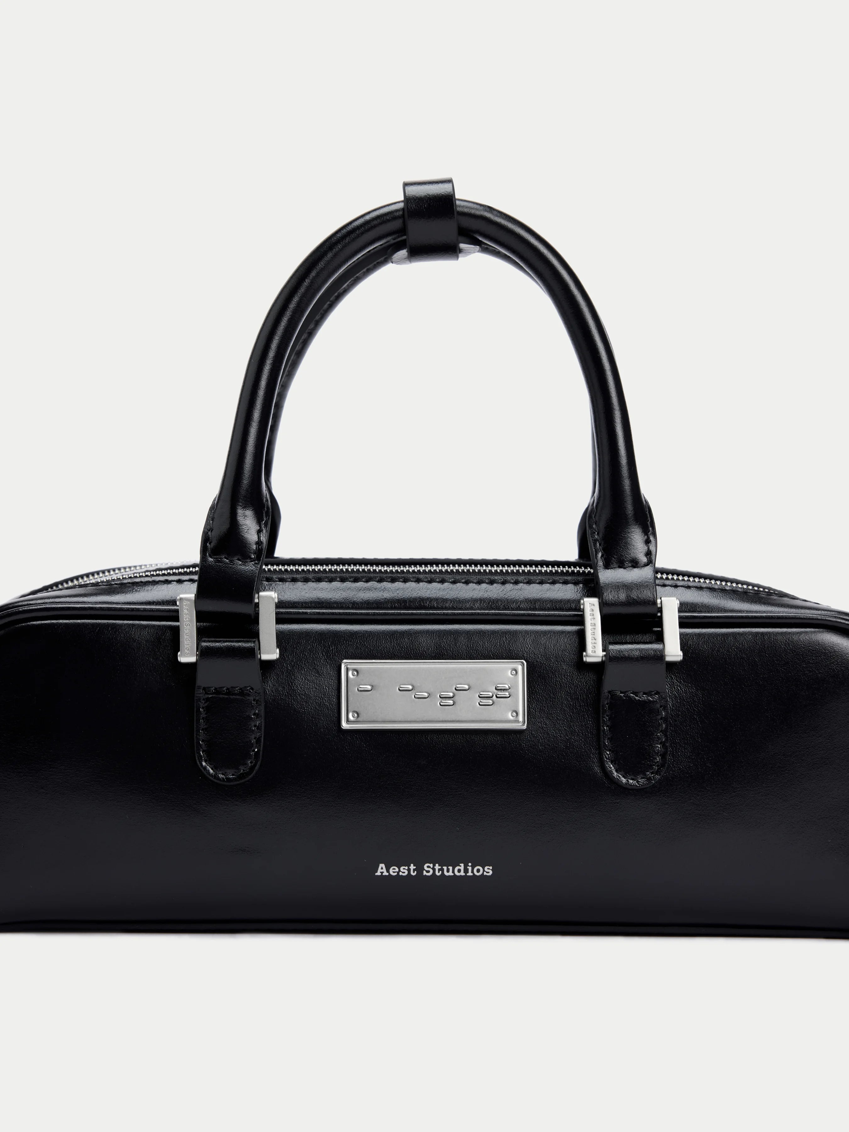 Capture Small Baguette Bag