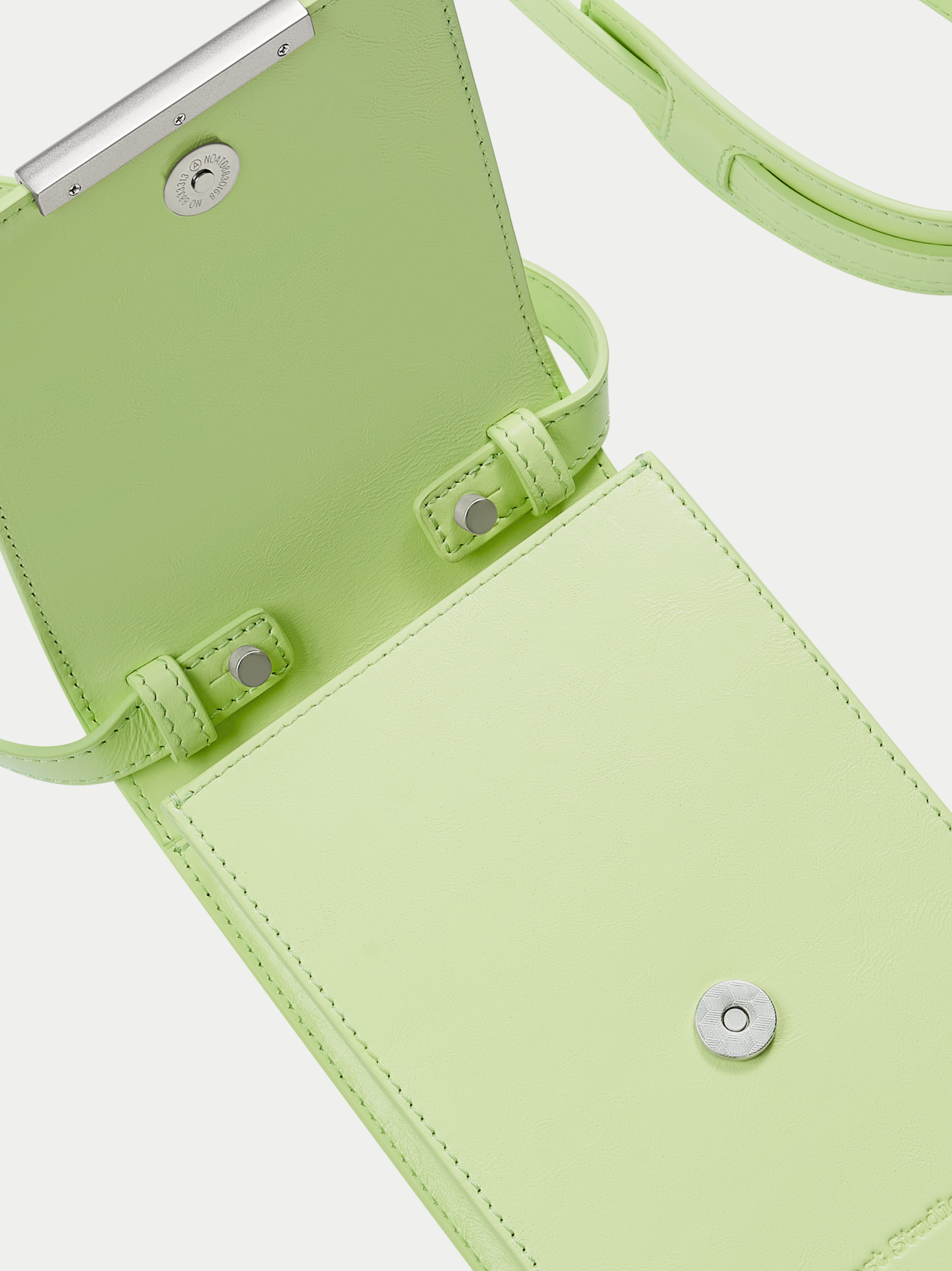 Capture Small Bag - Pistachio Green