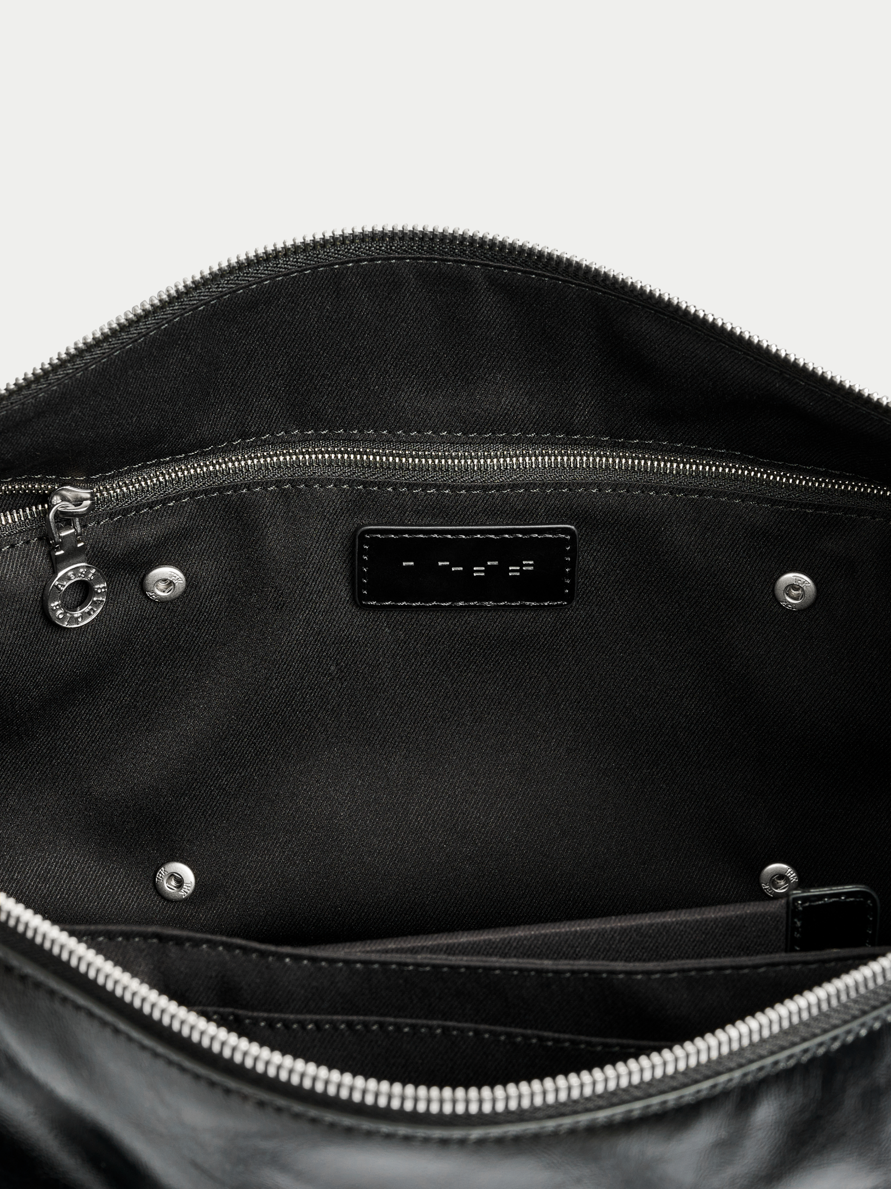 Capture Large Shoulder Bag