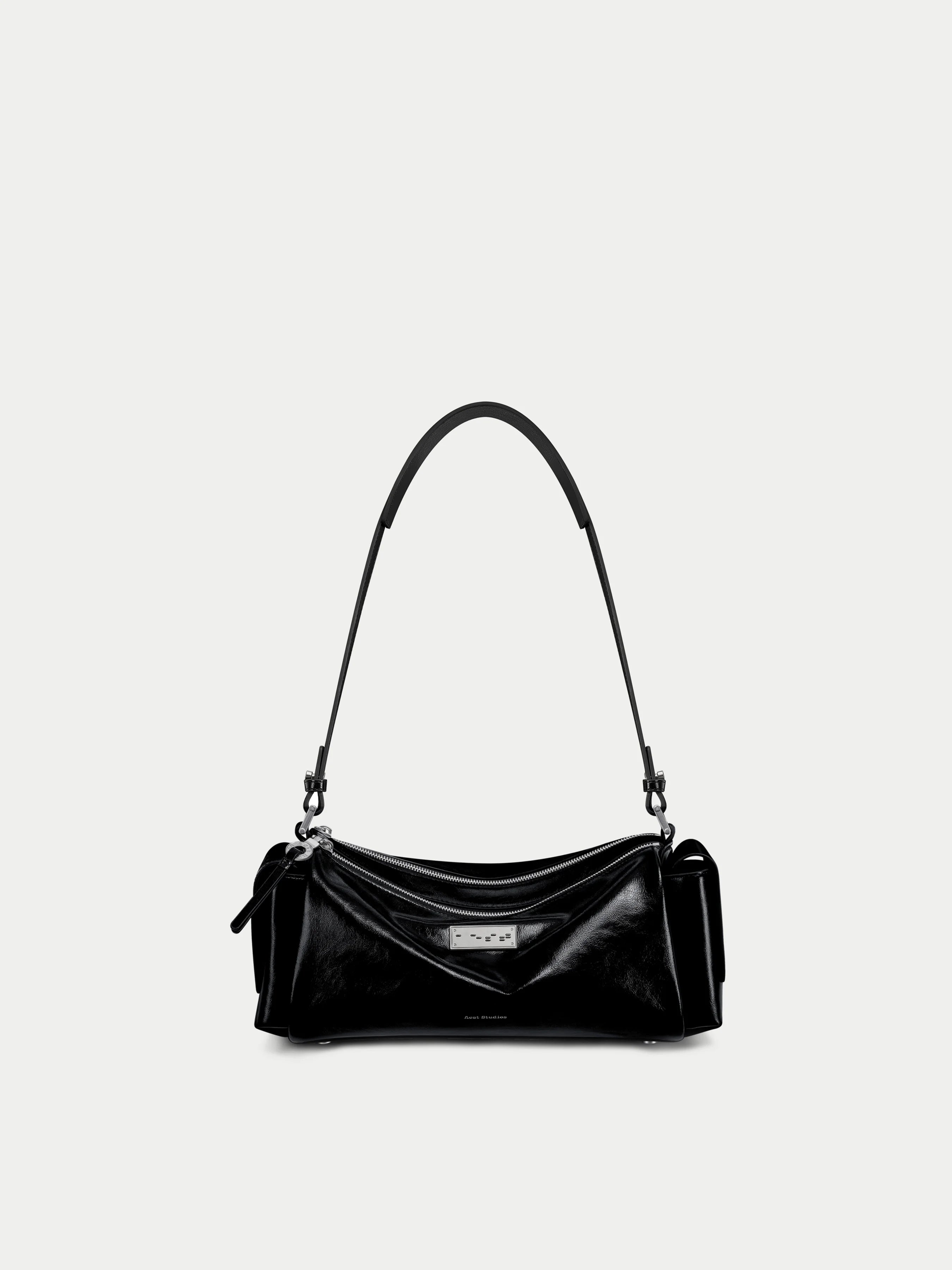 Capture Medium Sling Bag