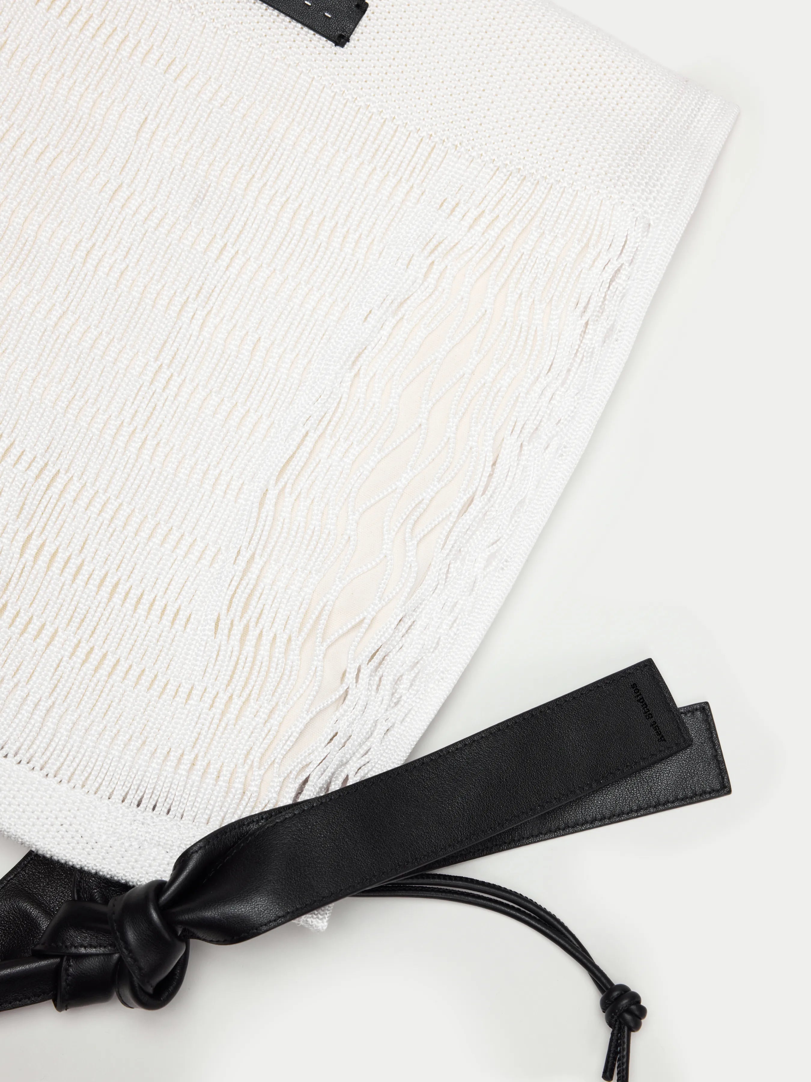 Capture Knit Carry Bag