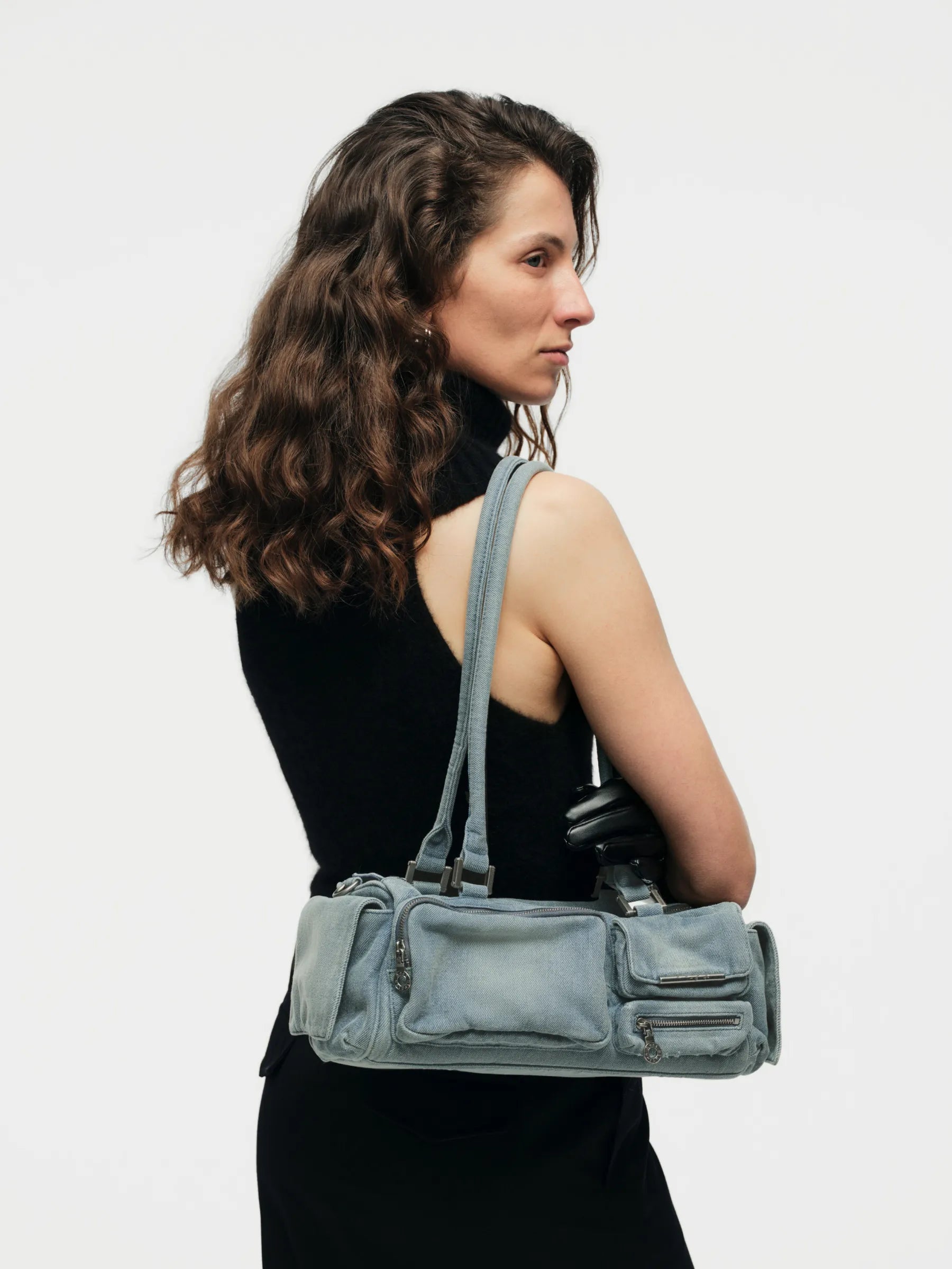 Capture Multipocket Bag