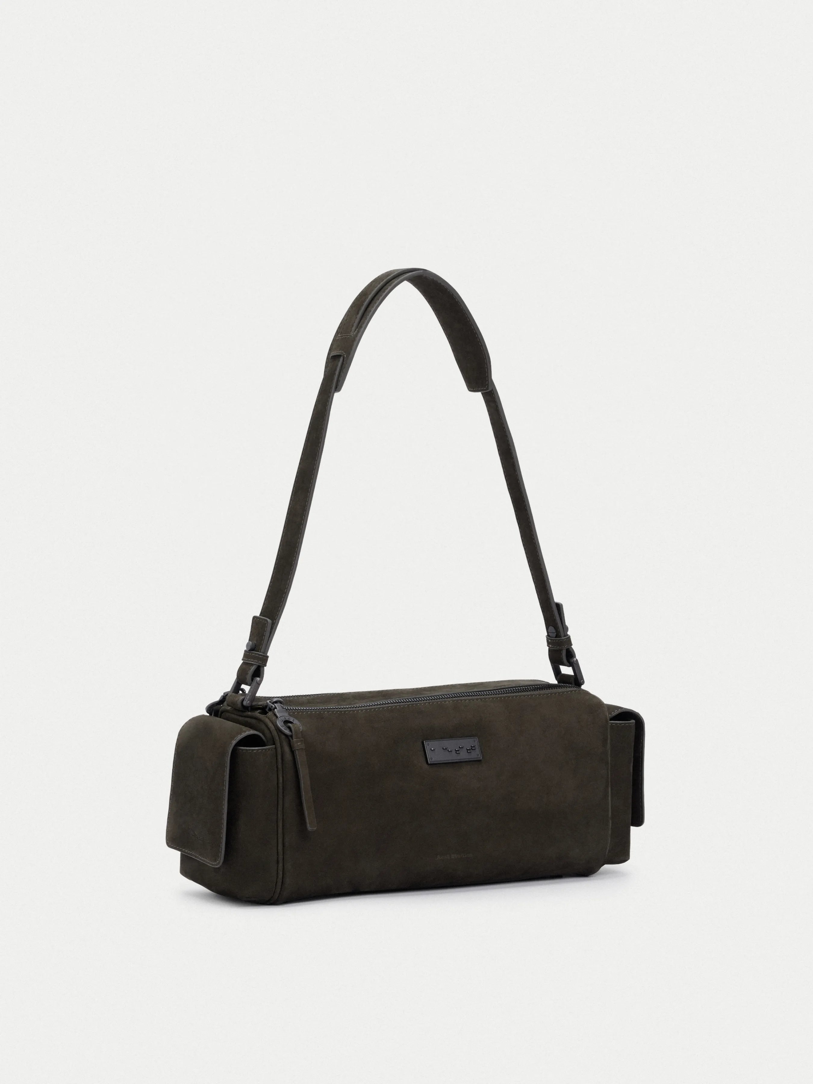 Capture Medium Sling Bag