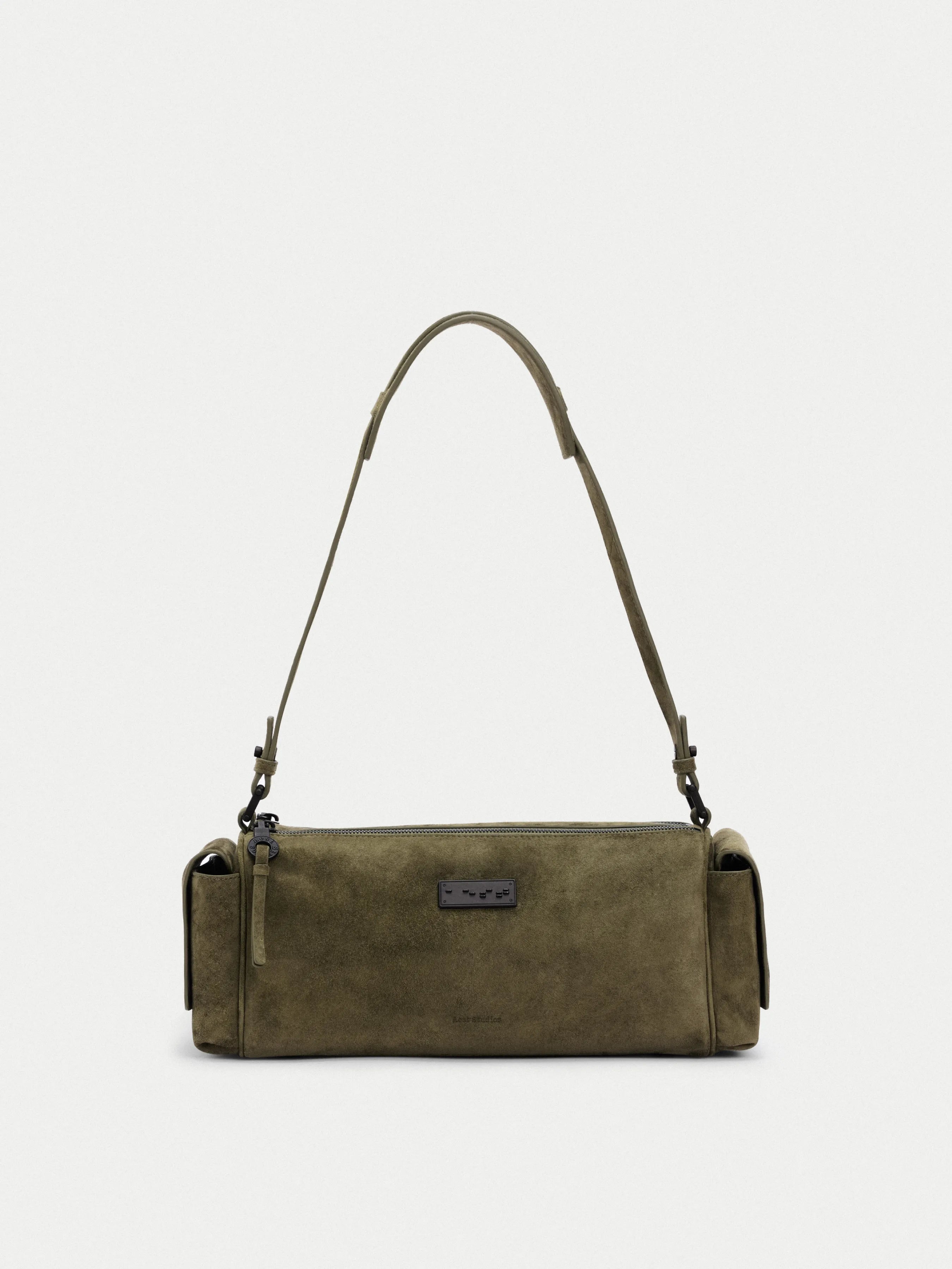 Capture Medium Sling Bag